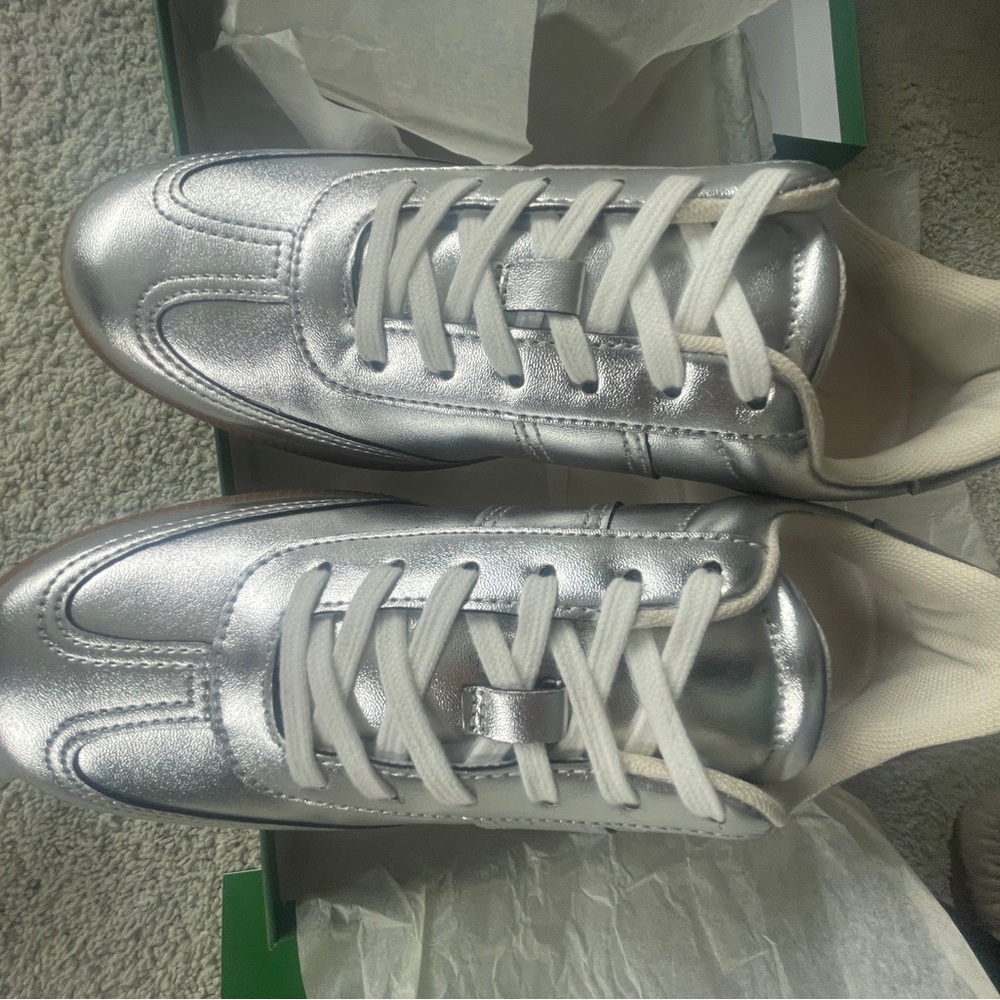J. Crew Silver and White Women's Sneakers NWT $168 - Picture 8 of 11